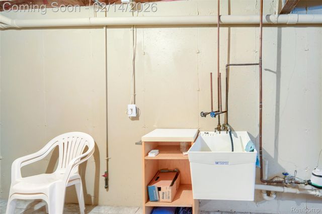 11641 Hawthorne Glen Drive, Grand Blanc, MI 48439