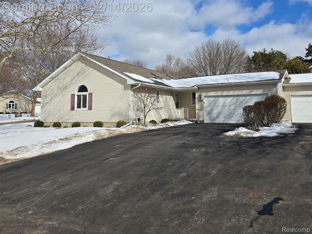 11641 Hawthorne Glen Drive, Grand Blanc, MI 48439