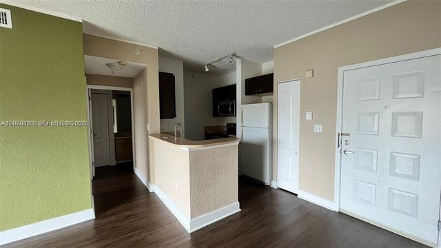 6001 SW 70th Street 625, South Miami, FL 33143