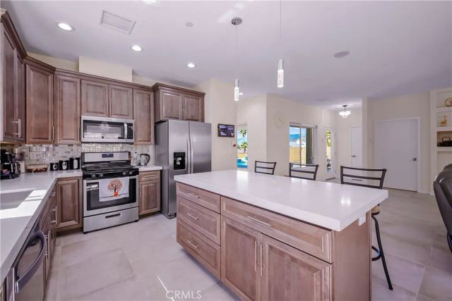 9190 Puesta Del Sol, Desert Hot Springs, CA 92240