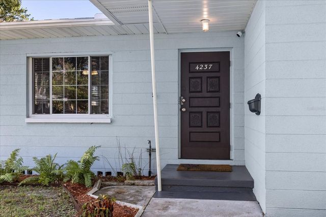 4237 DR MARTIN LUTHER KING JR STREET N, St Petersburg, FL 33703