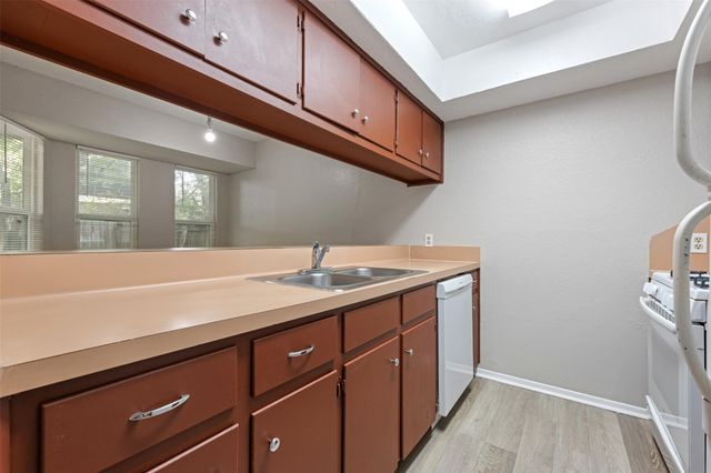 1805 RAWHIDE LOOP, Round Rock, TX 78681