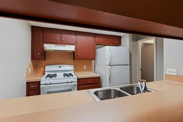 1805 RAWHIDE LOOP, Round Rock, TX 78681