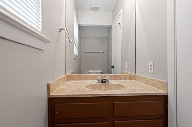 1805 RAWHIDE LOOP, Round Rock, TX 78681