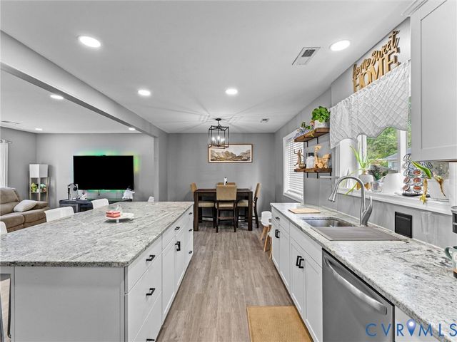 9109 Crystalwood Ln, Henrico, VA 23294