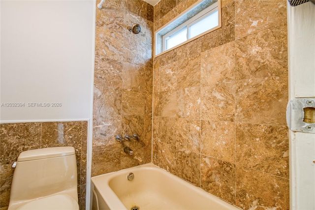 5259 SW 40th Avenue 26, Dania Beach, FL 33314