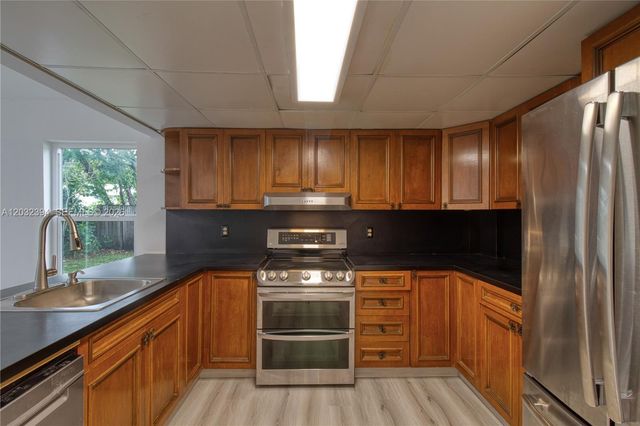 5259 SW 40th Avenue 26, Dania Beach, FL 33314