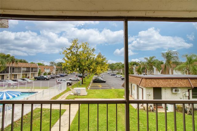 5259 SW 40th Avenue 26, Dania Beach, FL 33314