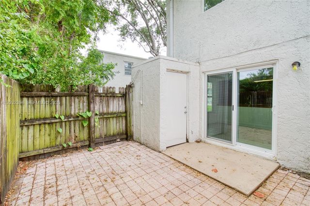 5259 SW 40th Avenue 26, Dania Beach, FL 33314