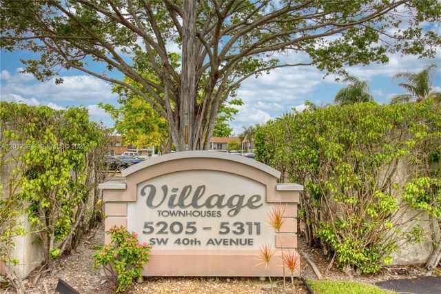 5259 SW 40th Avenue 26, Dania Beach, FL 33314