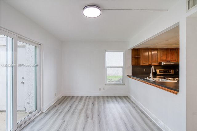 5259 SW 40th Avenue 26, Dania Beach, FL 33314