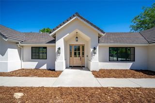 1090 Jordan Lane, Templeton, CA 93465