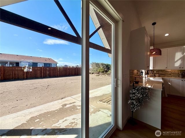 1229 Channel Avenue SW, Ocean Shores, WA 98569