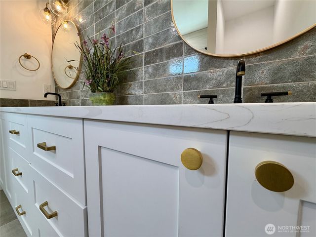 1229 Channel Avenue SW, Ocean Shores, WA 98569