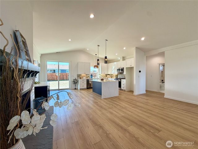 1229 Channel Avenue SW, Ocean Shores, WA 98569