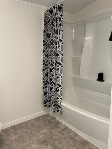 6085 Adams Flat Road, Brookshire, TX 77423