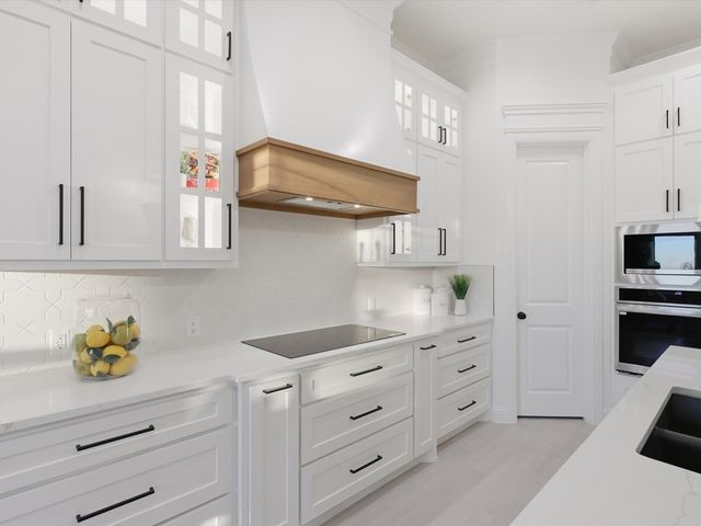 2009 Forest Bridge Drive, Azle, TX 76020