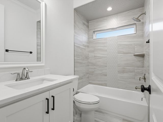 2009 Forest Bridge Drive, Azle, TX 76020