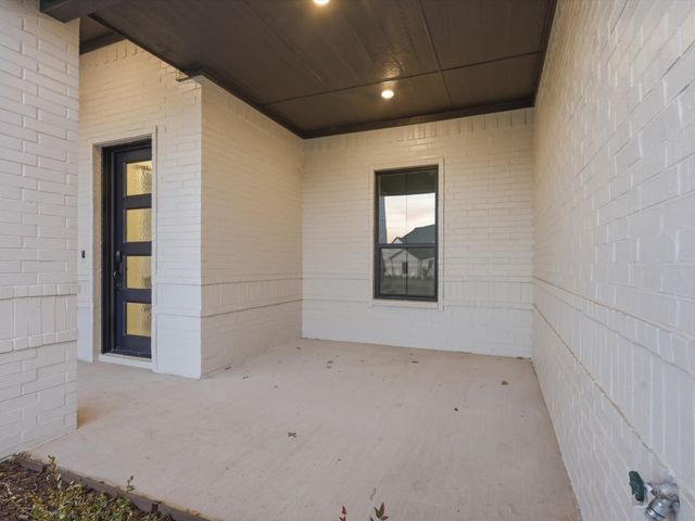 2009 Forest Bridge Drive, Azle, TX 76020