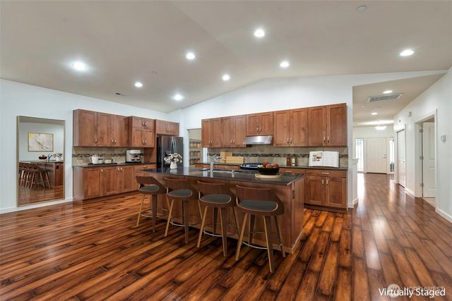 15324 160th Place SE, Renton, WA 98058