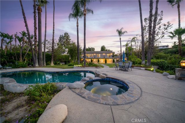5012 Sanlo Place, Woodland Hills, CA 91364