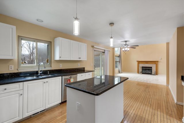 24403 Elmhurst Avenue, Farmington Hills, MI 48336