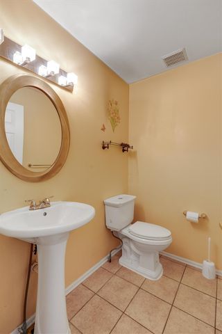 24403 Elmhurst Avenue, Farmington Hills, MI 48336