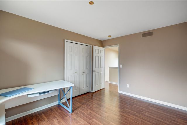 24403 Elmhurst Avenue, Farmington Hills, MI 48336