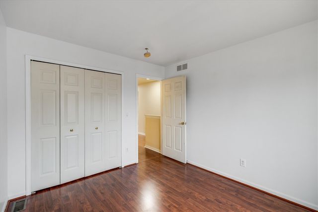 24403 Elmhurst Avenue, Farmington Hills, MI 48336