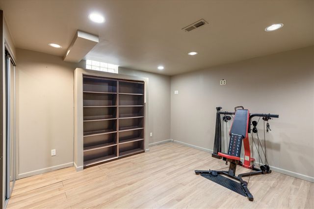 24403 Elmhurst Avenue, Farmington Hills, MI 48336