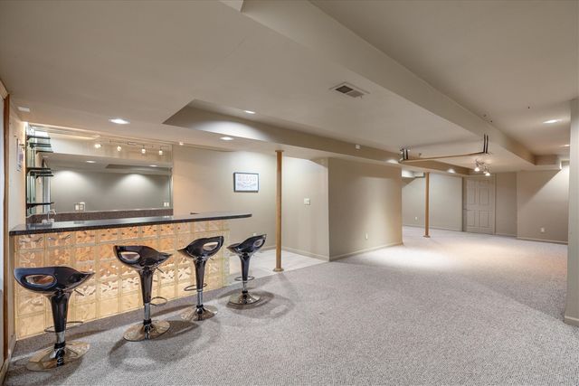 24403 Elmhurst Avenue, Farmington Hills, MI 48336