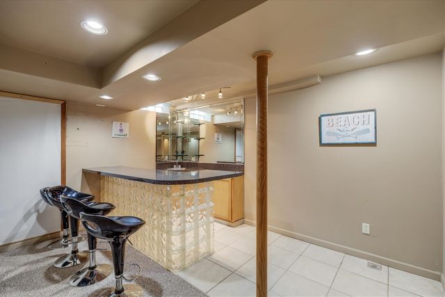 24403 Elmhurst Avenue, Farmington Hills, MI 48336