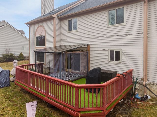 24403 Elmhurst Avenue, Farmington Hills, MI 48336