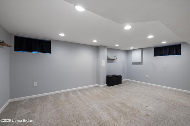 5600 Southland Blvd, Louisville, KY 40214