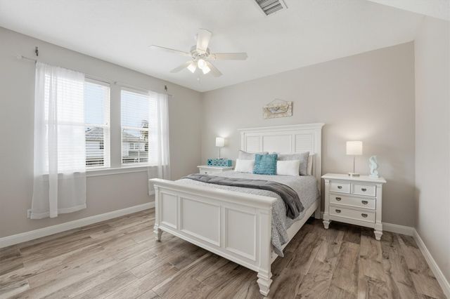 918 Short Reach Drive, Tiki Island, TX 77554