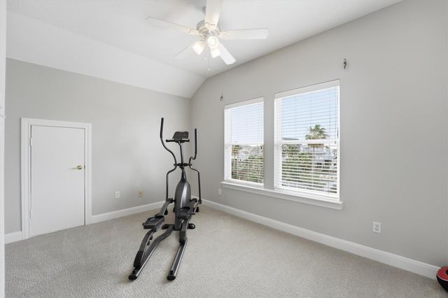 918 Short Reach Drive, Tiki Island, TX 77554