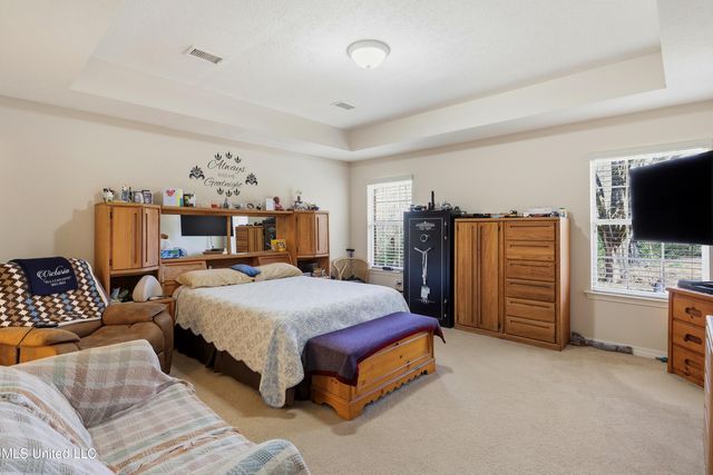 3945 Country Club Drive, Jackson, MS 39213