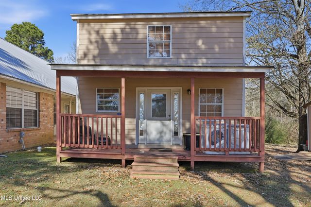 3945 Country Club Drive, Jackson, MS 39213