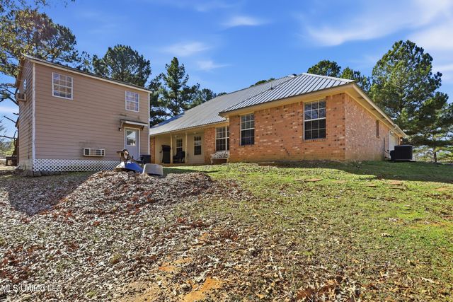 3945 Country Club Drive, Jackson, MS 39213