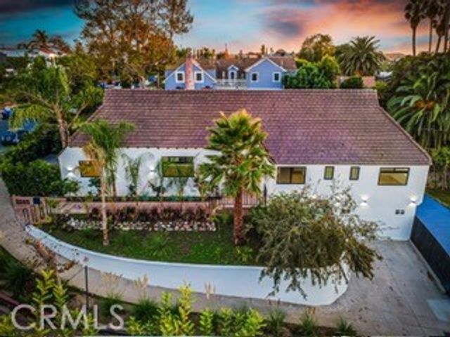 1145 S Longwood, Los Angeles, CA 90019