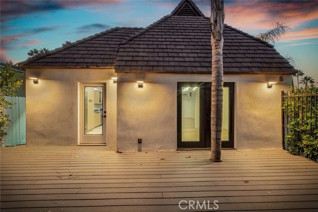 1145 S Longwood, Los Angeles, CA 90019