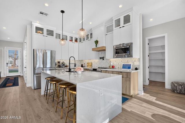 2820 N 29TH Street, Phoenix, AZ 85008