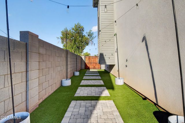 2820 N 29TH Street, Phoenix, AZ 85008