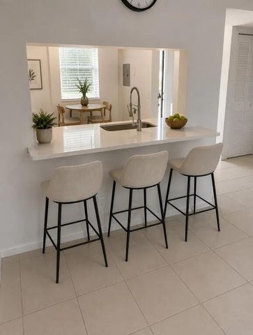 146 NW 91st Avenue, Pembroke Pines, FL 33024