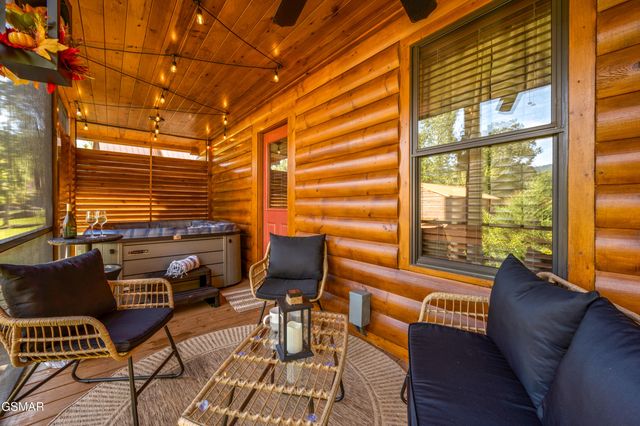 139 White Oak Resort Way, Gatlinburg, TN 37738