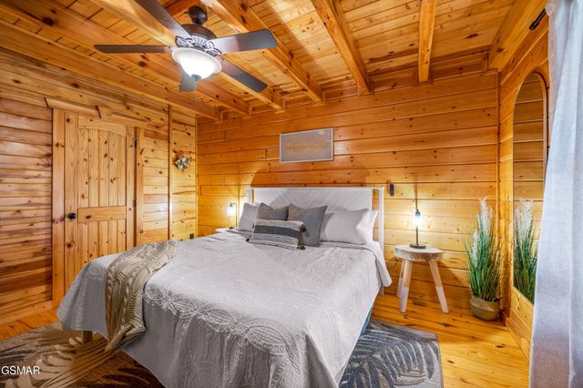 139 White Oak Resort Way, Gatlinburg, TN 37738