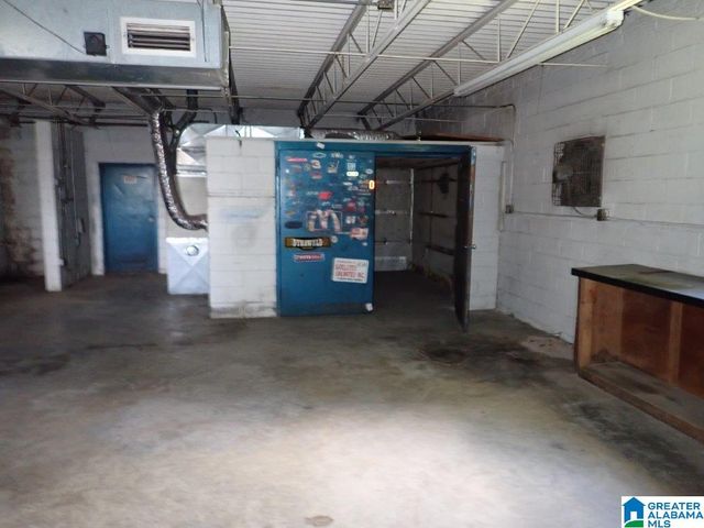 1384 HUEYTOWN ROAD, Hueytown, AL 35023