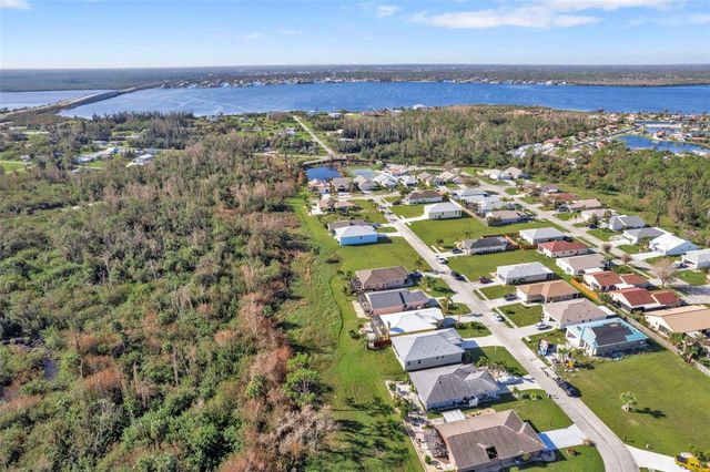 4250 OAK TERRACE CIRCLE, Port Charlotte, FL 33953