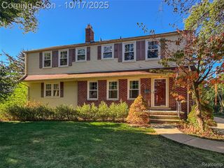 4167 Arlington Drive, Royal Oak, MI 48073