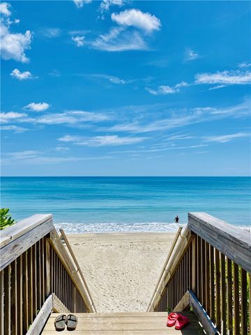 1543 Sabal Court, Vero Beach, FL 32963